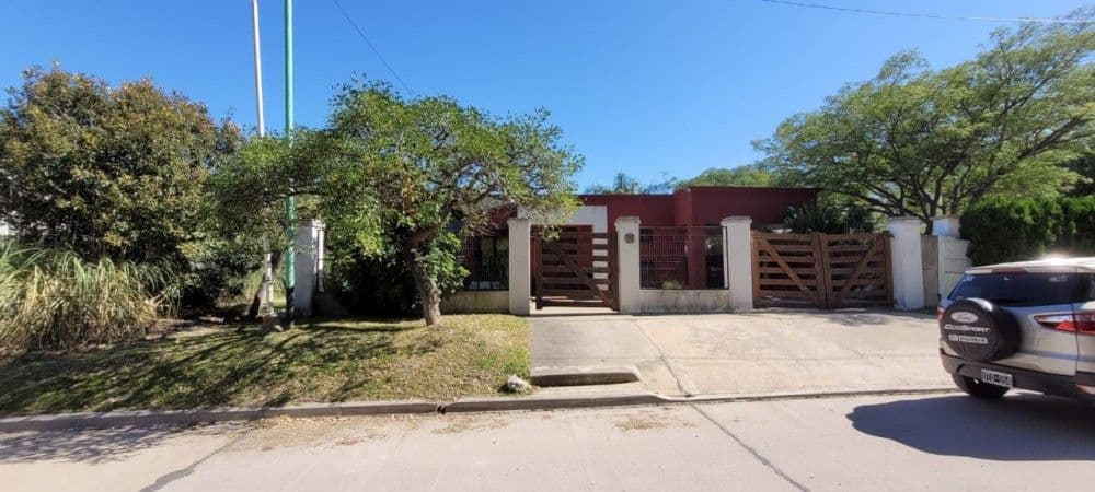 Imagen de la propiedad CASA EN VENTA EN ZONA RESIDENCIAL