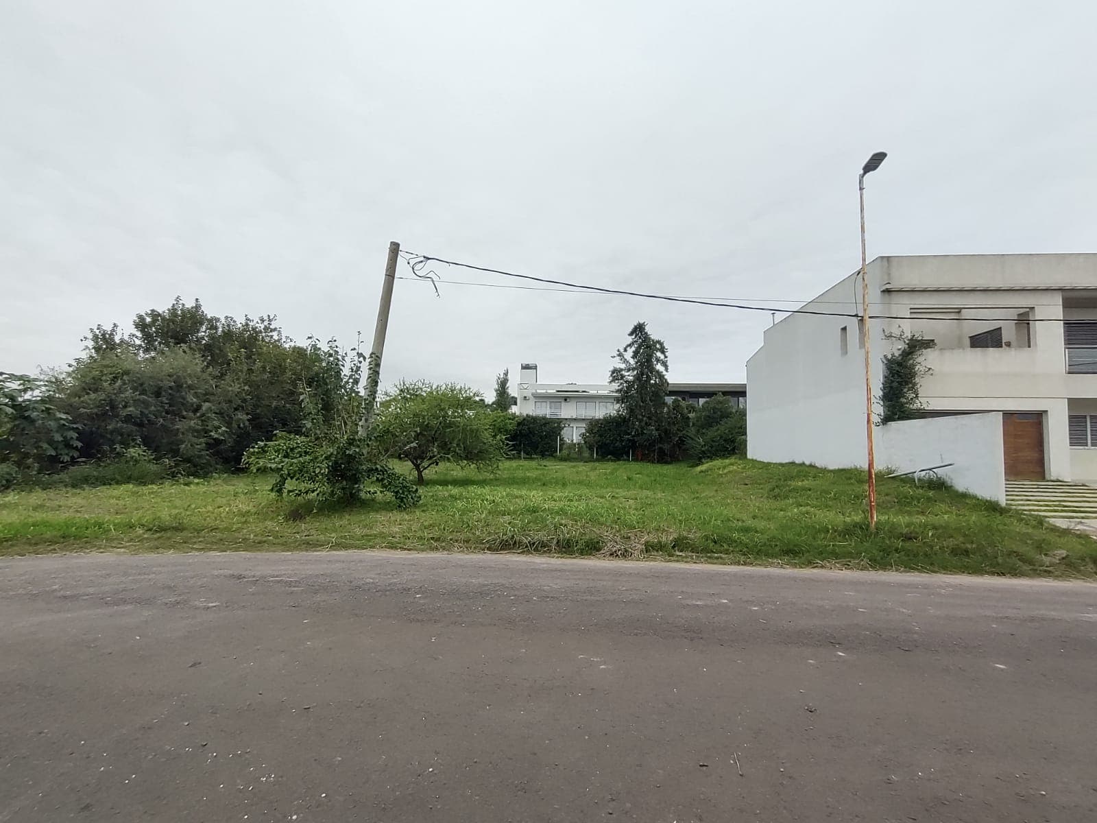 Imagen de la propiedad Se Vende Lote en Barrio Residencial